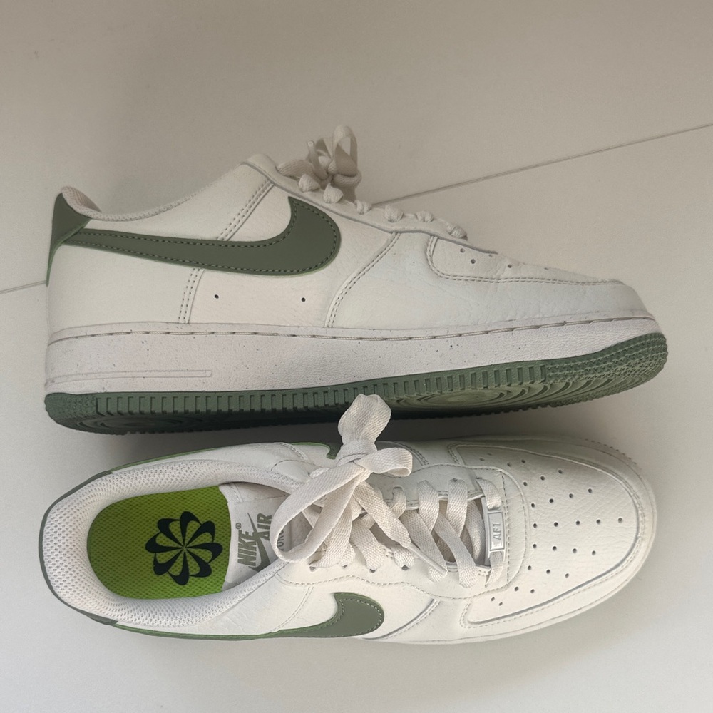 Nike AF1 Classic White and Green Shoes